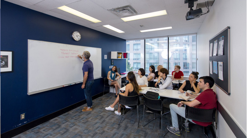 ILAC-Toronto-Estudantes-durante-Aula