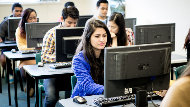 AIS-Auckland-Estudantes-e-Computadores